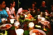 Photograph : Cooking together at “the Curry Competition”